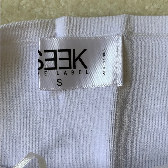 LF Crop Top - Picture 3 of 3